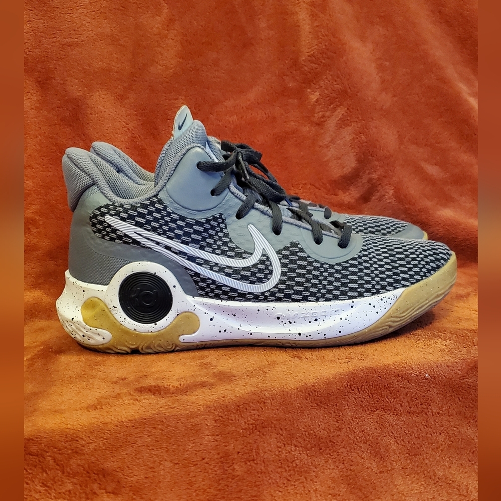 NIKE KD BLACK AND GRAY SNEAKERS